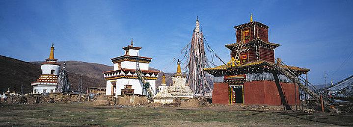 《歧路旅人2》全球销量突破100万 官方贺图公布